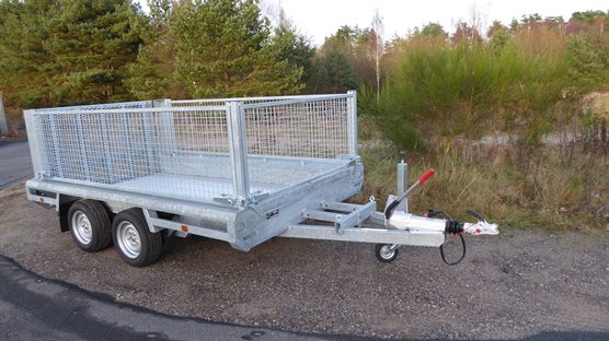 Terrax 2 2600-294 basic maskintrailer med høje gittersider